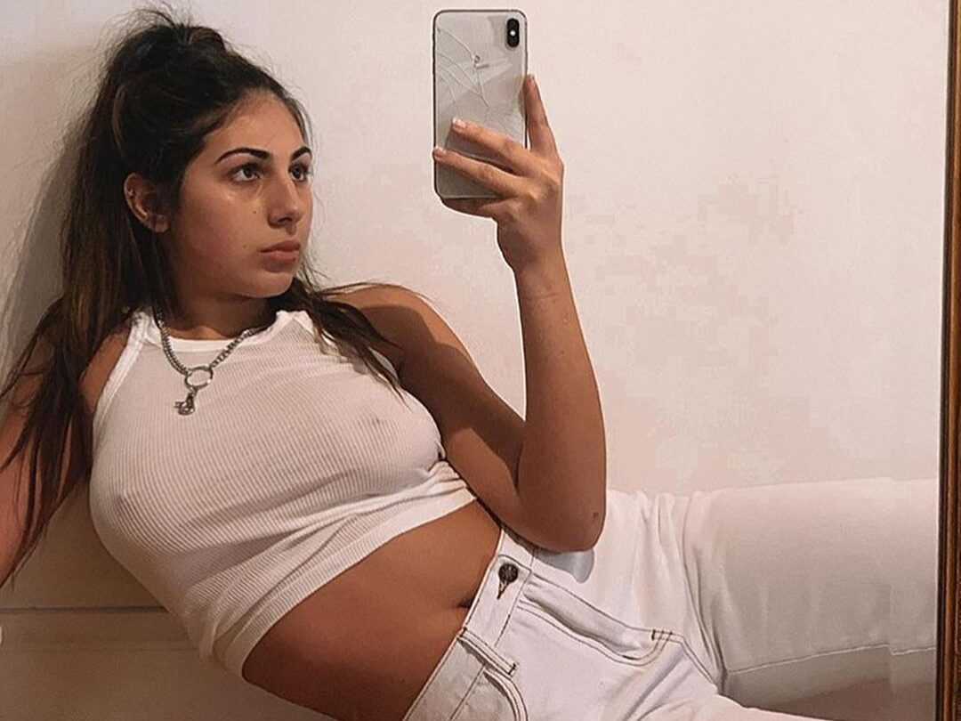 young wife from arabian