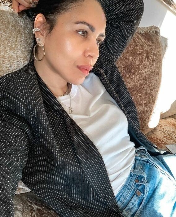 GreenEyedBlonde1 Profile image 3