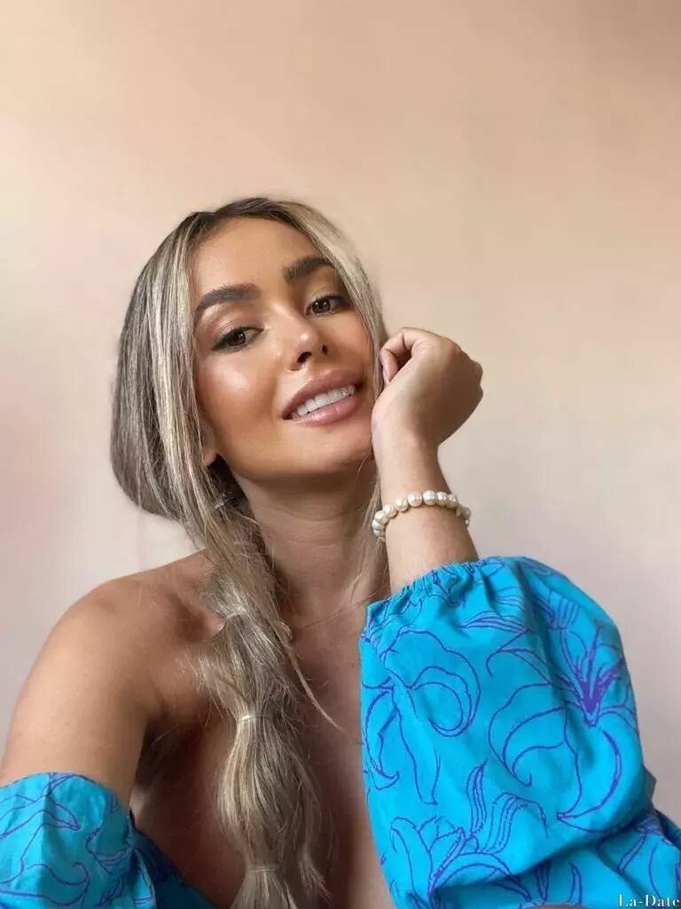 Carla Michele Profile image 2