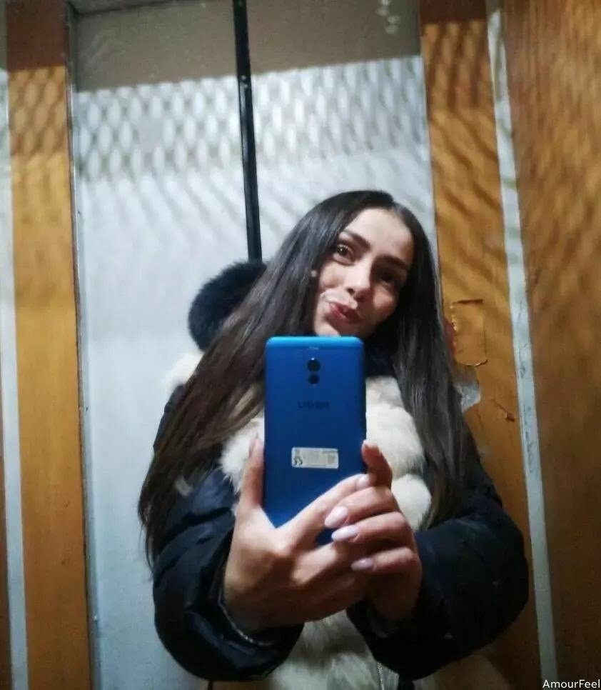 Anna Profile image 6