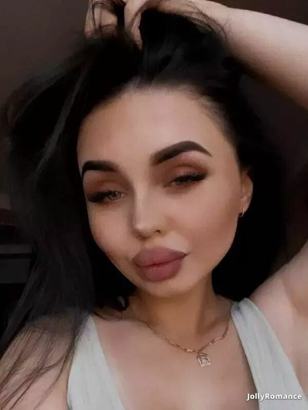 Polina, 24