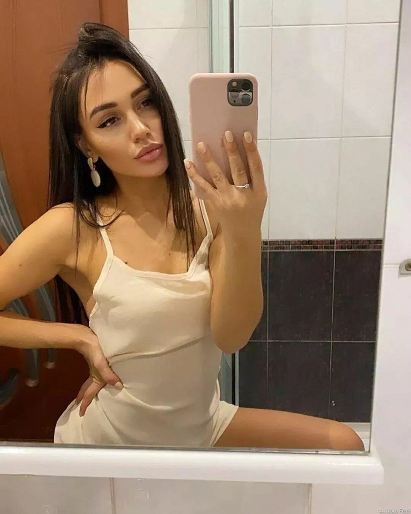 Meri Profile image 5